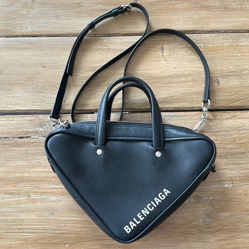 Balenciaga Triangle Duffle Calfskin leather black